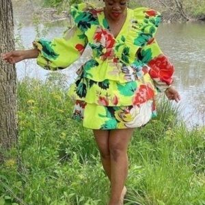 NWT 4 Christopher John Rogers x Target Yellow Puff Long Sleeve Tiered Mini Dress